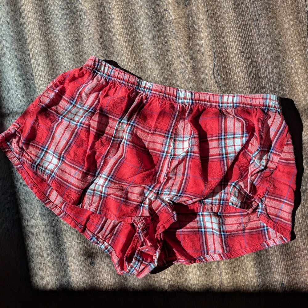 Colsie Red Plaid Athletic Shorts